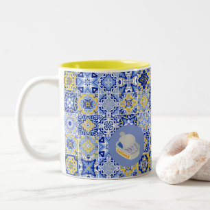 Portugiesische Fliesen und Sardinen Zweifarbige Tasse