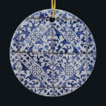 Portugiesische Tiles - Azulejo Blau und Weiße Flor Keramik Ornament<br><div class="desc">Handgemalte traditionelle Fliesen aus Portugal. Muster der Perfektion. Azulejo blaue und weiße Blumenblätterfliesen Kunstwerke. Die perfekte Dekoration,  das ideale Geschenk für jeden Anlass.</div>
