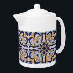 Portugiesisches Fliesenmuster<br><div class="desc">Portugiesisches Fliesenmuster mit blauer,  weißer und gelber Blumendekoration</div>