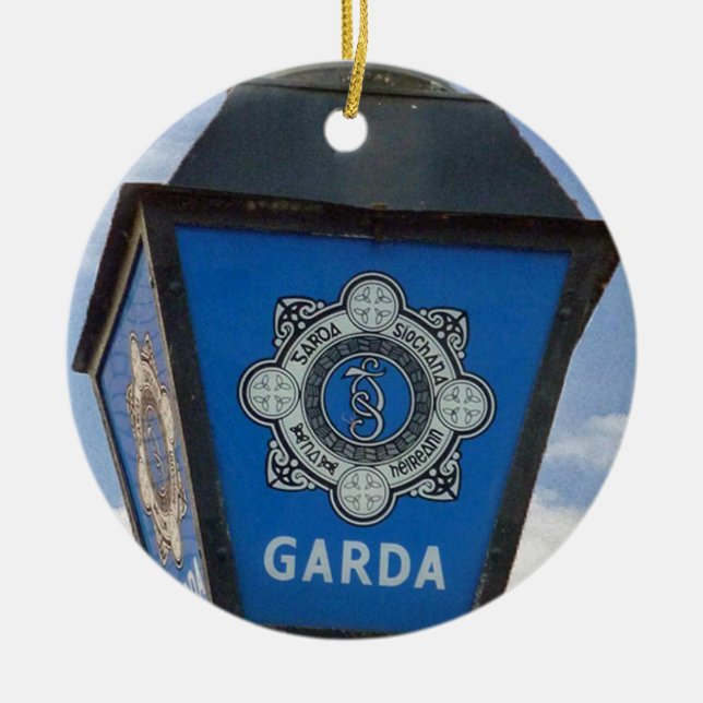 Porzellan Irish Garda Police Weihnachtsschmuck (Vorne)