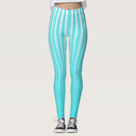 Pose in Streifen markieren Leggings