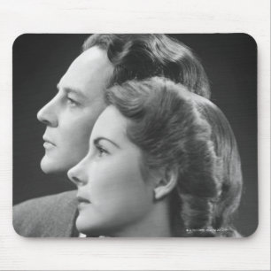 Posierendes Paar Mousepad