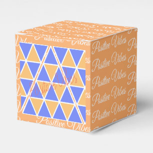 Positive Vibes Funky Dreiecke Pyramiden Geschenkbo Geschenkschachtel