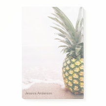 Ananas tropical avec le nom