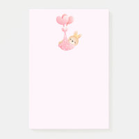 Bébé mignon dans une couverture de coeur