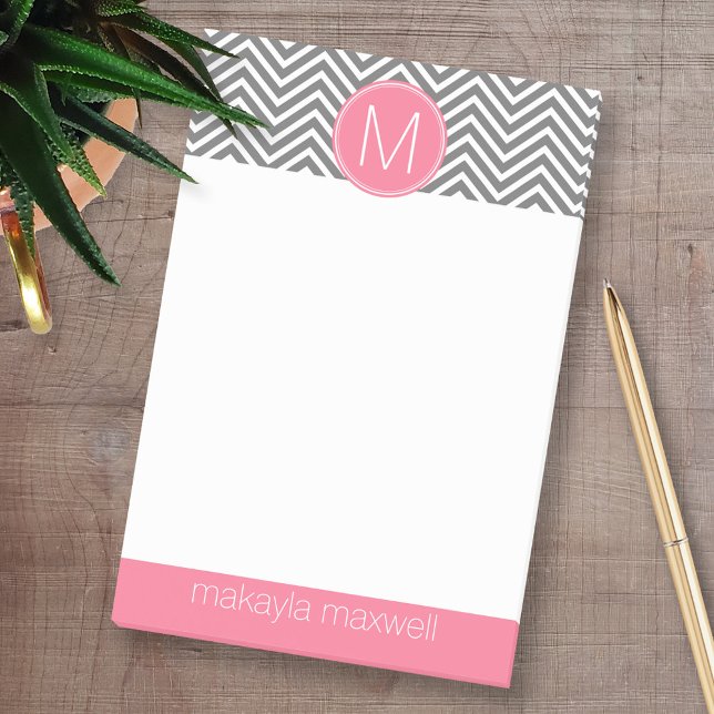 Post-it® Chevrons gris et roses avec monogramme (Custom Post-it Note Pads - Add your name and other text)