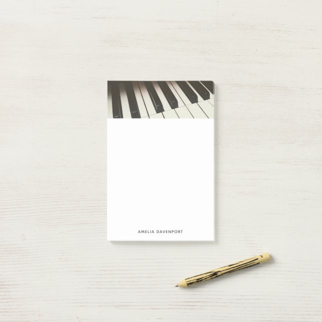 Post-it® Clés de piano noir et blanc élégant Photographie (Sur un bureau)