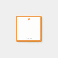 Coeur orange vif et frontière sur blanc avec nom