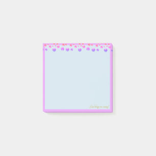 Post-it® Confettis multicolores sur fond bleu clair
