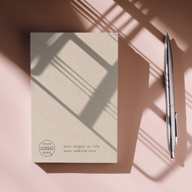 Post-it® Logo Rustique Kraft | Entreprise moderne (Rustic Kraft company branded post-it notes for small business stationery & promotional swag.)