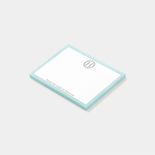 Post-it® Notes turquoises sur la couronne de monogramme (Incliné)
