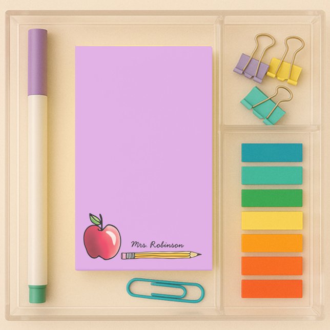 Post-it® Pomme et crayon Professeur personnalisé Purple 4 x (4x6 Teacher sticky notes with an apple, pencil, and custom name on a purple background)