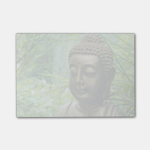 Post-it® Statue de Bouddha tranquille dans une forêt verdoy