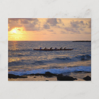 Postale Canoë Outrigger au coucher du soleil, Hawaï, carte