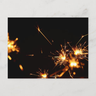 Postale Carte de voeux avec feux d'artifice sur noir