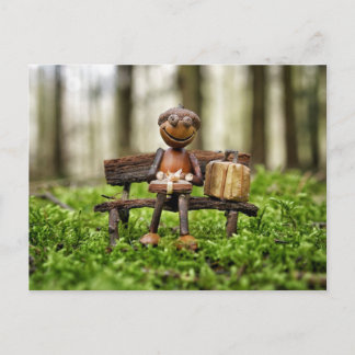 Postale Elfe gland reposant dans la forêt - carte d'annive
