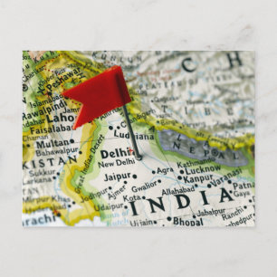 Postale Pignon de carte placé à New Delhi, Inde sur la car