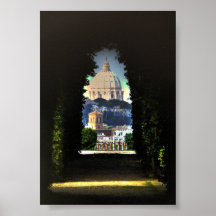 À travers le trou de clé