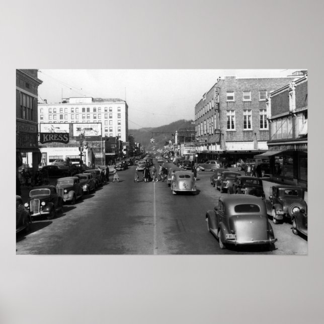 Poster Aberdeen, WA - Vue sur Wishkan Street Downtown (Devant)