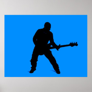 Poster Adam sur la guitare basse