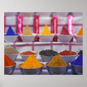 Poster AF, Égypte, Assouan, Épices colorées sur le marché