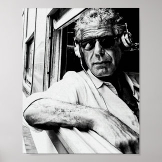 Poster Anthony Bourdain avec casque 1