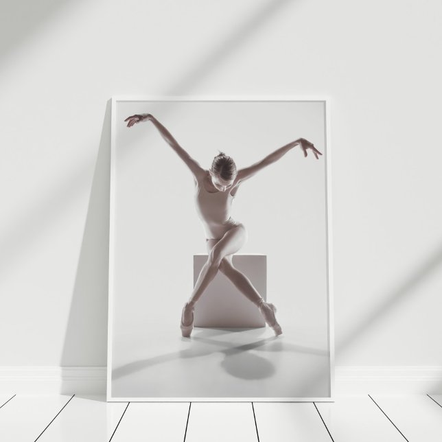 Poster Ballerina Dancer Art Photographique Moderne (Ballerina Dancer Modern Photography Art Poster in a white frame.)