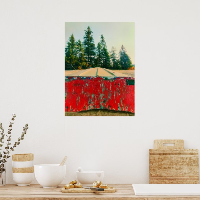 Poster Bateau rustique en bois rouge retourné sur la plag (Cuisine)