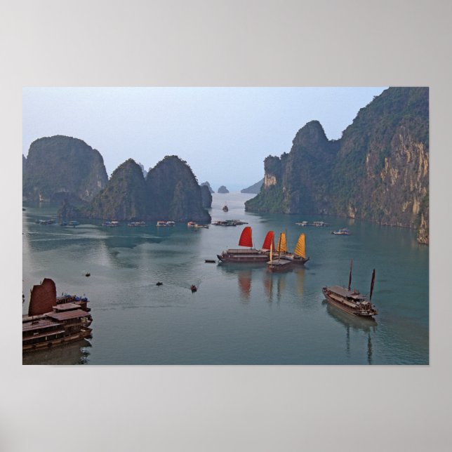 Poster Bateaux à voile à Ha Long Bay - Vietnam, Asie (Devant)