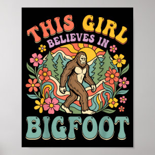 Poster Bigfoot fille croit forêt florale coucher de solei