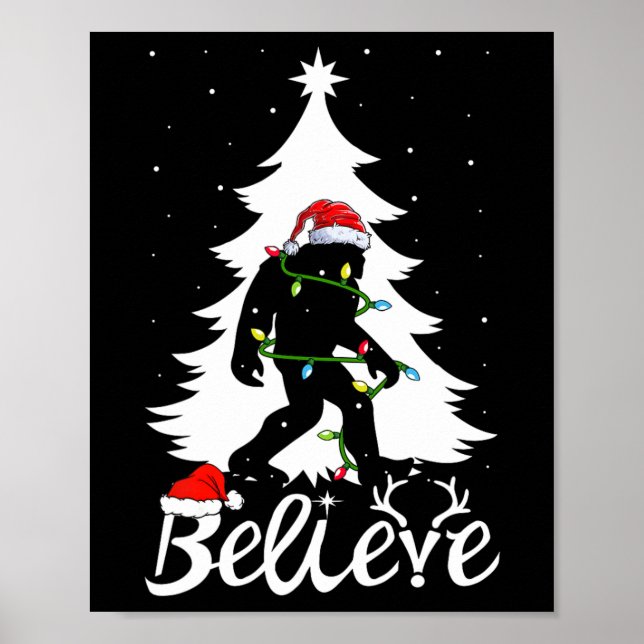 Poster Bigfoot portant Noël Arbre Sasquatch Croyant (Devant)