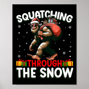 Poster Bigfoot ramassant à travers la neige Santa Hat Noë