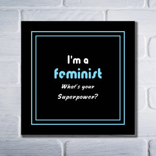 Poster Blanc féministe de slogan de la superpuissance sur