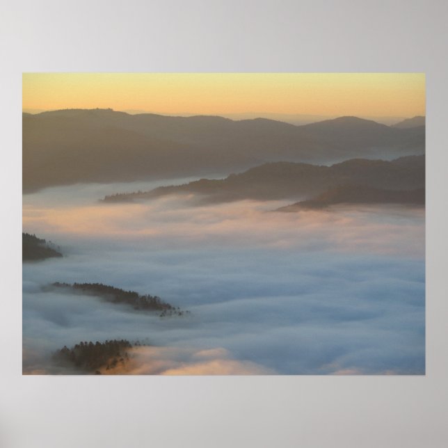 Poster Brume du lever du soleil à Pieniny (Devant)
