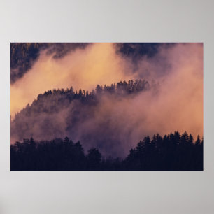 Poster Brume hivernal dans la vallée au coucher du soleil