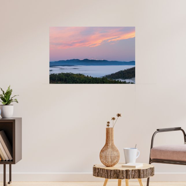 Poster Brume matinale du lever du soleil dans la vallée d (Salon 3)