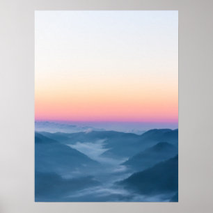 Poster Brume matinale et ciel magique avant le lever du s