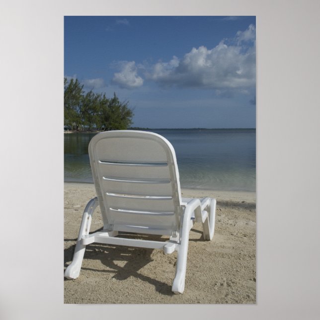Poster Chaise-salon sur la plage tropicale (Devant)