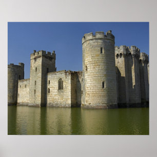 Poster Château de Bodiam (1385), reflété dans le douve, à