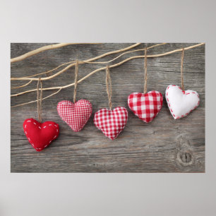 Poster Coeurs rouges sur table en bois