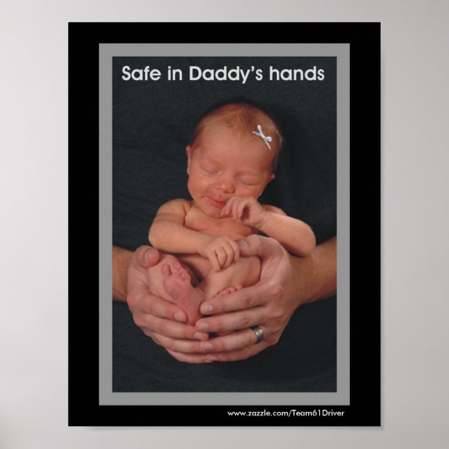 Poster Coffre-fort dans les mains de papa (Devant)