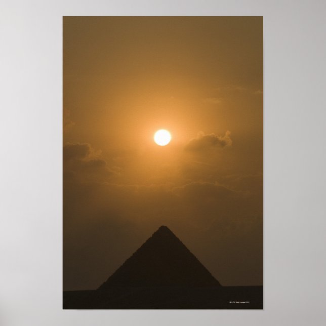 Poster Coucher de soleil au-dessus de la Grande Pyramide (Devant)