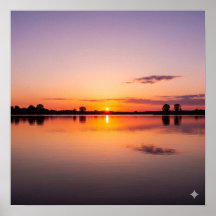 Coucher de soleil paisible sur le lac