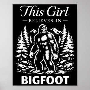 Poster Croyante fille Bigfoot sasquatch cryptide forêt