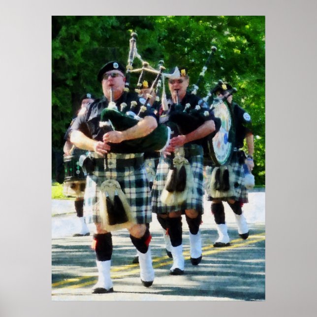 Poster DÉBUT DE MOINS DE 20 $ - Ligne de Bagpipers (Devant)