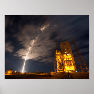 Poster Décollage du vaisseau cargo Cygnus pour une missio