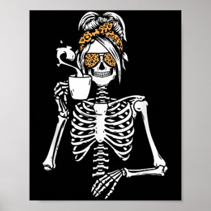 Poster Déguisement d'Halloween de squelette buvant du caf
