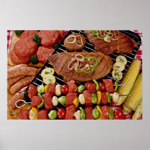 Poster Délicieux barbecue avec viande non cuite et cuite 