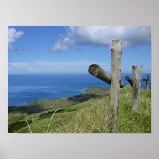 Poster Des croix surplombent l'île du Pacifique Sud de Gu (Devant)