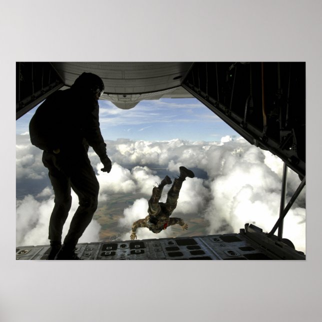 Poster Des parachutistes sautent à l'arrière d'un C-130 (Devant)